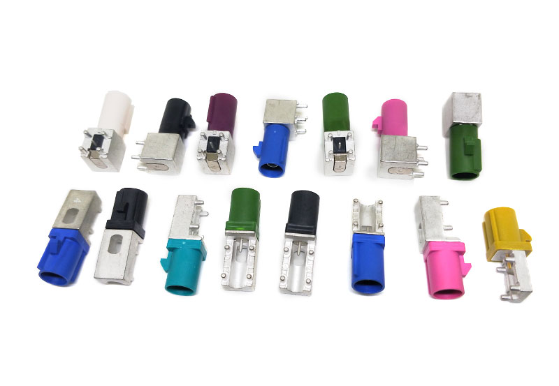 FAKRA連接器自動(dòng)組裝機(jī)的介紹、工作原理和使用注意事項(xiàng)